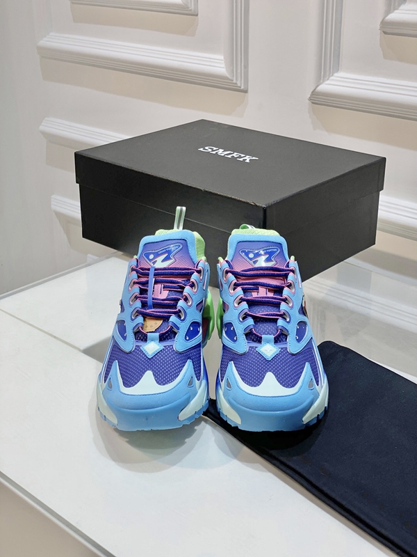 ルイヴィトン靴側面デザイン